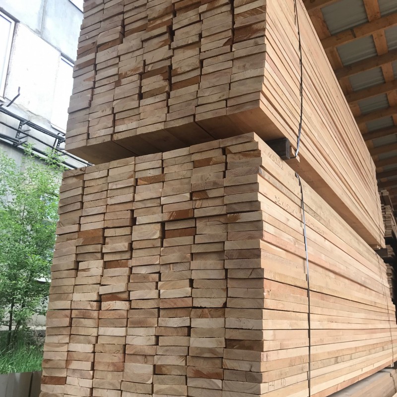 Bretter sägerau, Schnittholz aus Sibirische Lärche, U/S (I-III), KD, 25 x 150 mm